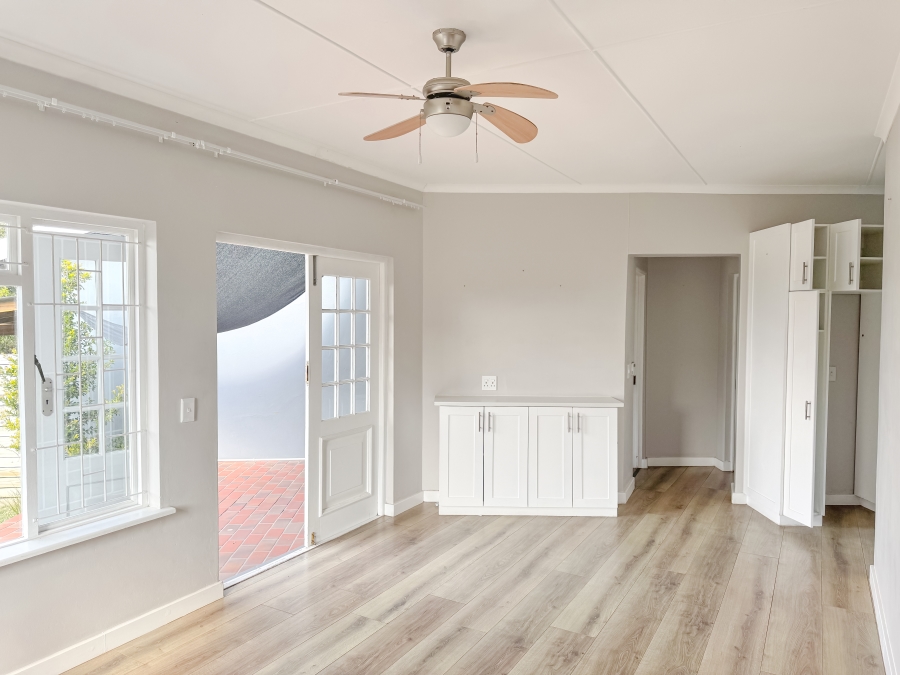 To Let 2 Bedroom Property for Rent in Upper Robberg Western Cape